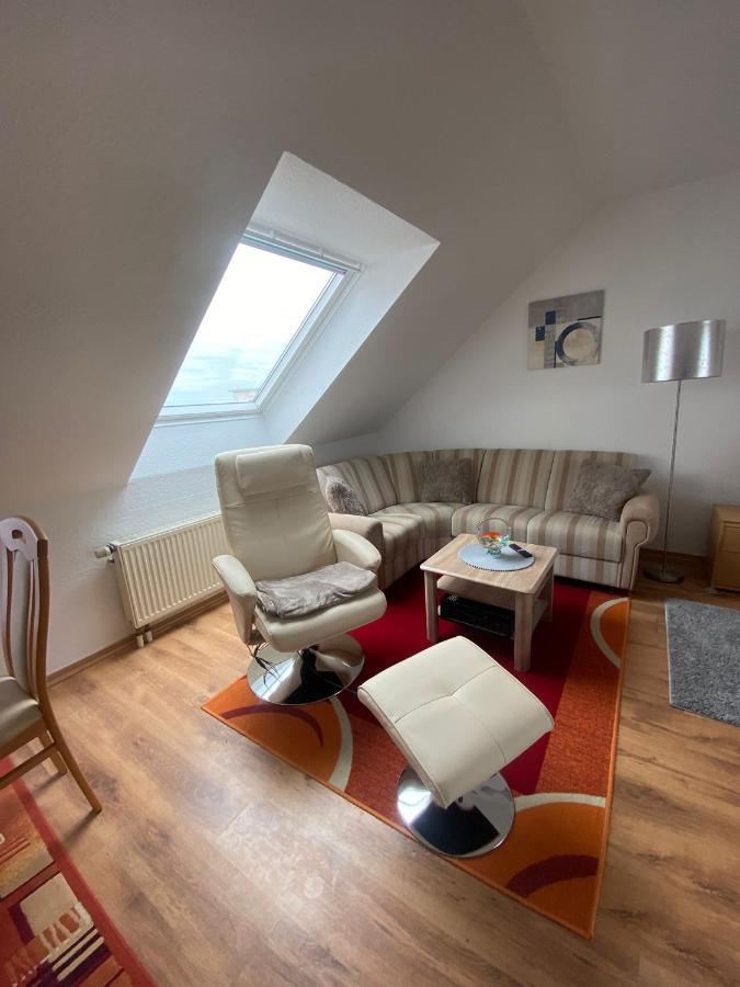 Dachgeschoss Apartment Mit Ausblick Halle  Dış mekan fotoğraf